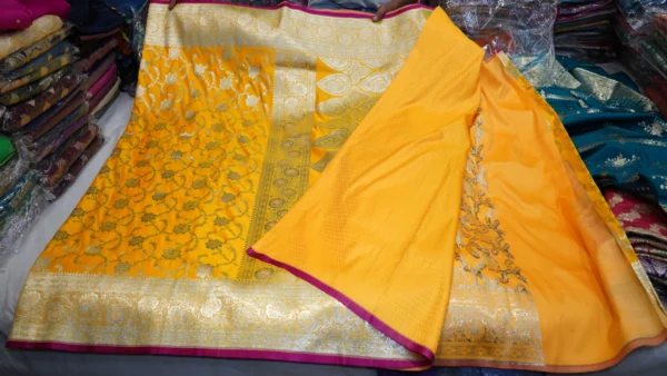 Khada Jaal Kadhua Silk