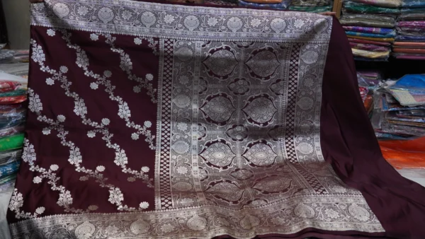 Khada Jaal Kadhua Silk